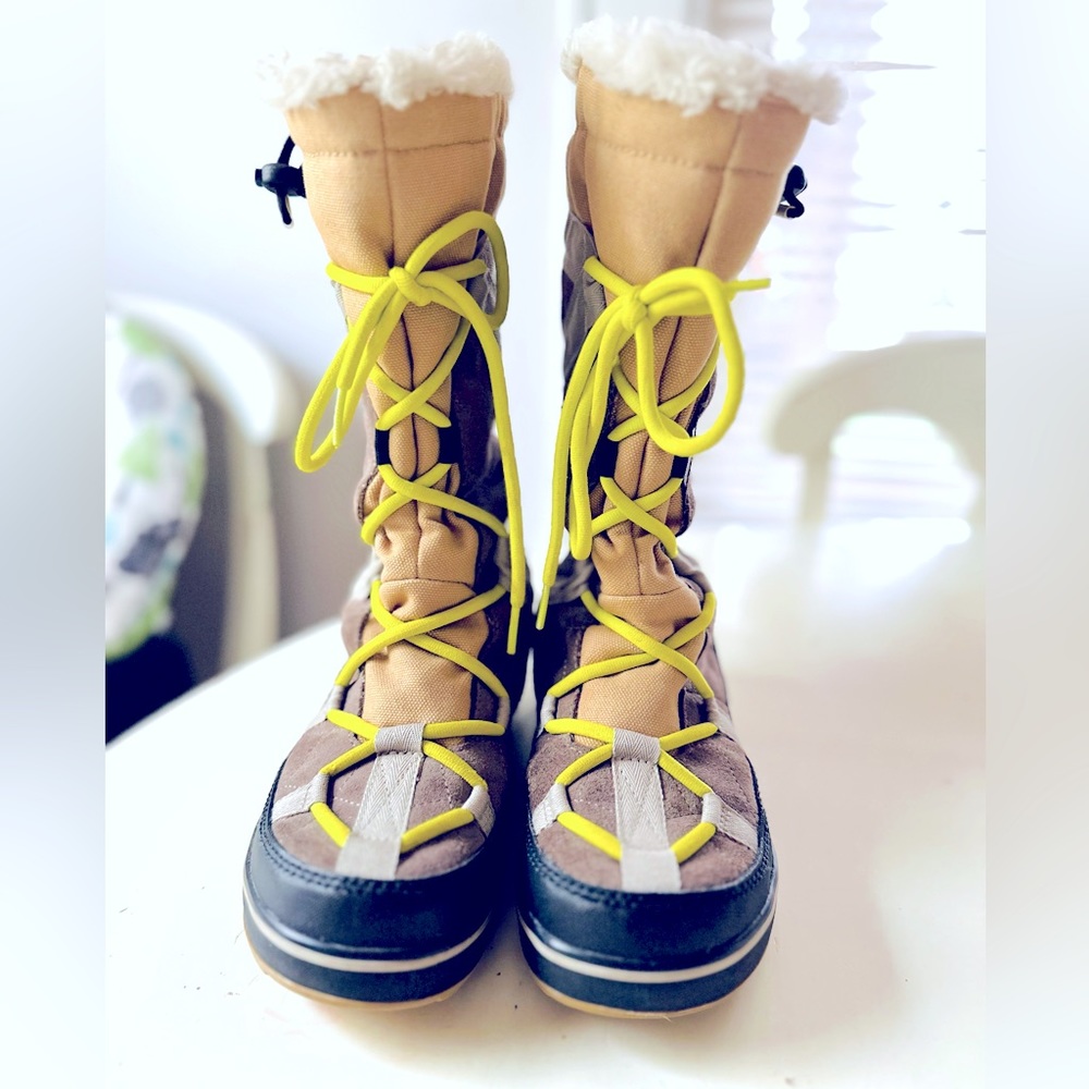 Women’s Sorel Glacey Explorer Boot